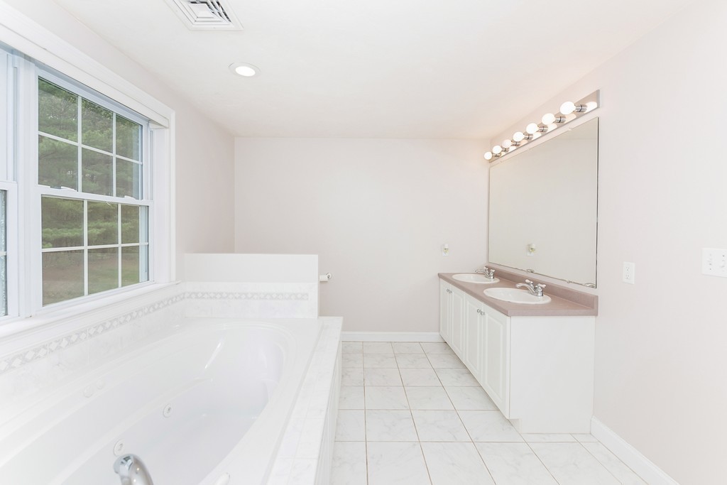 2 Brownloaf Road Groton, MA 01450 - Photo 16 of 23