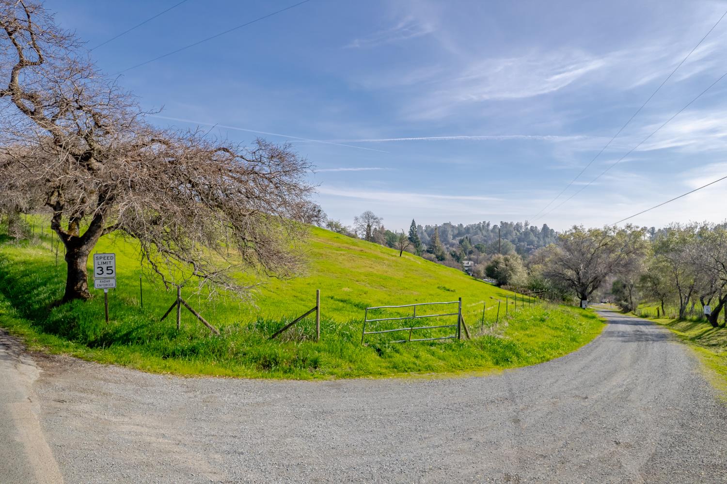 0 Ridge Newcastle Ca Newcastle, CA 95658 - Photo 2 of 16 a view of a swimming pool with a yard