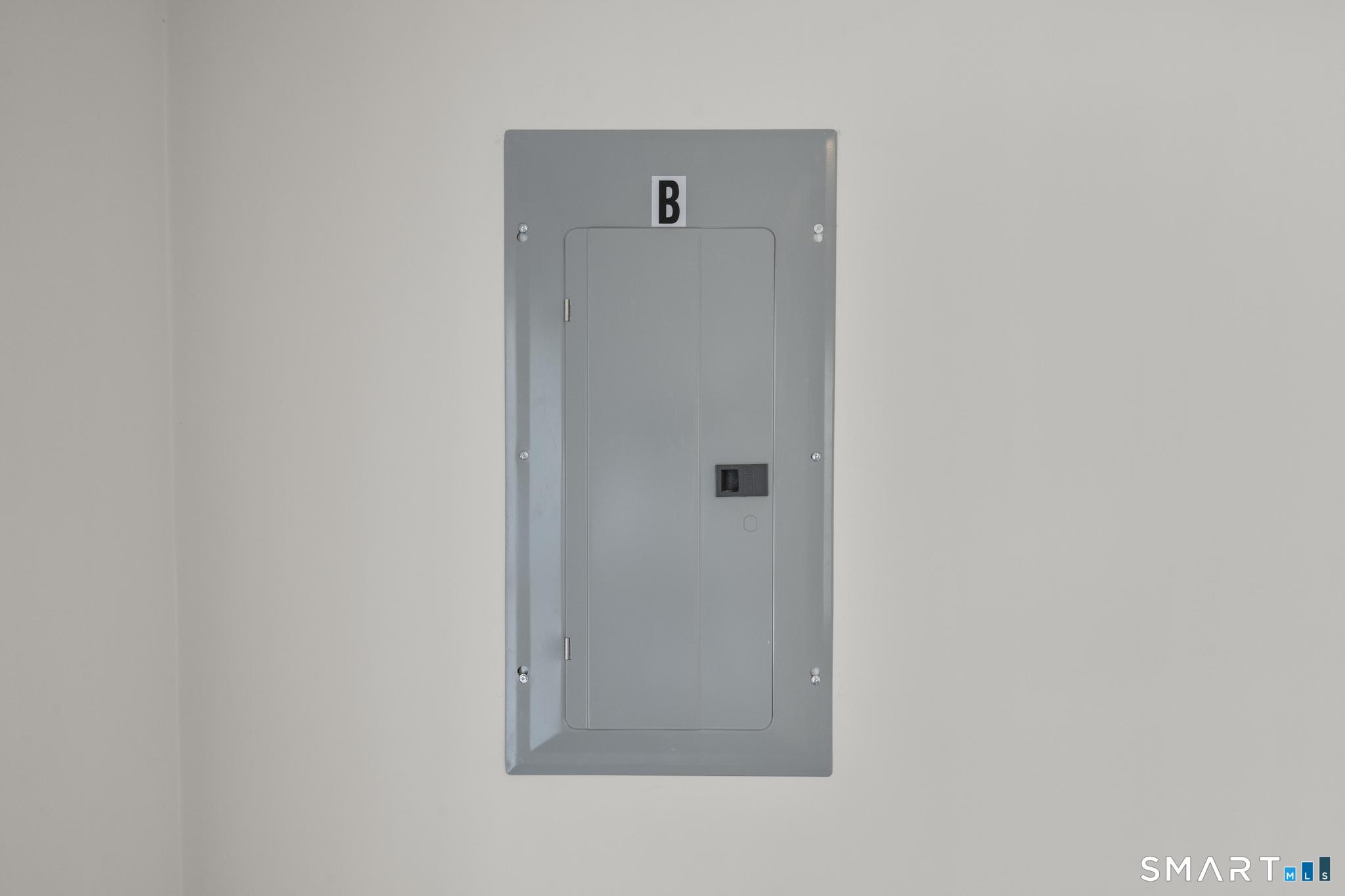 18 Baltic Road Norwich, CT 06360 - Photo 17 of 37