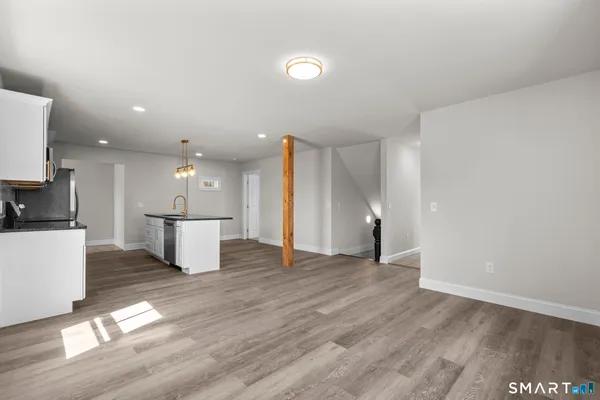 $459,900 | 18 Baltic Road, Norwich, CT 06360