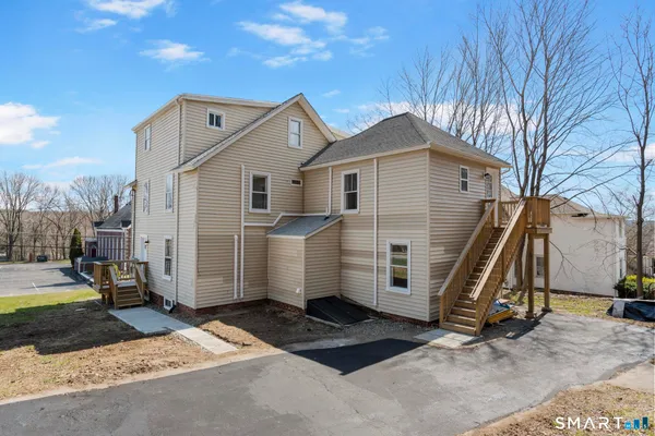 $459,900 | 18 Baltic Road, Norwich, CT 06360