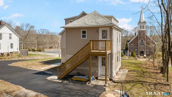 $459,900 | 18 Baltic Road, Norwich, CT 06360
