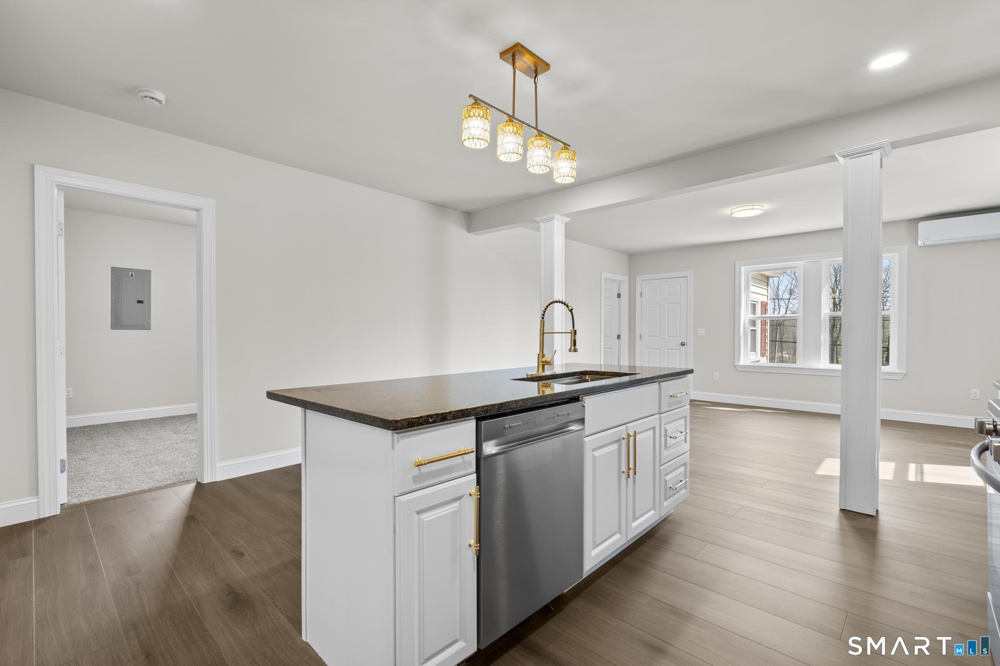 18 Baltic Road Norwich, CT 06360 - Photo 4 of 37