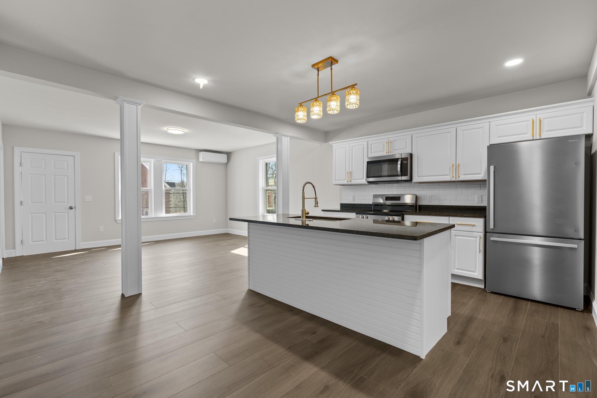 18 Baltic Road Norwich, CT 06360 - Photo 5 of 37