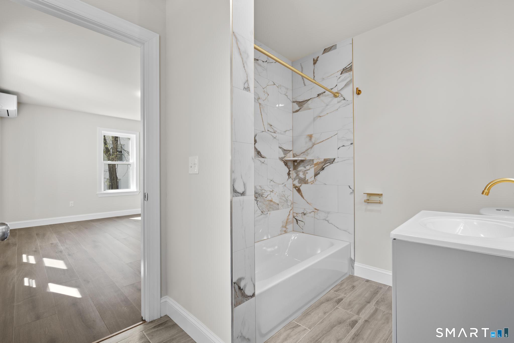 18 Baltic Road Norwich, CT 06360 - Photo 7 of 37