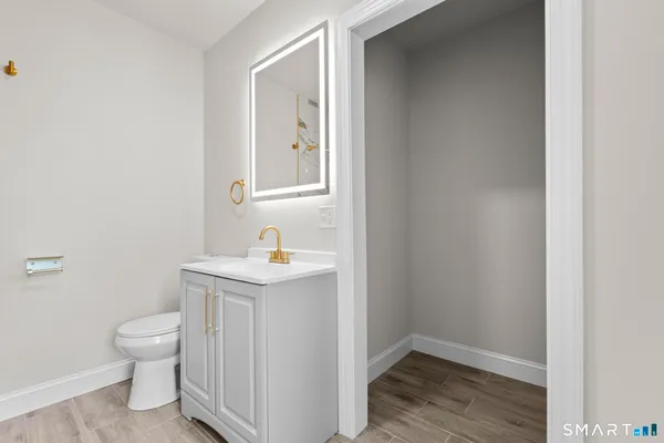 $459,900 | 18 Baltic Road, Norwich, CT 06360