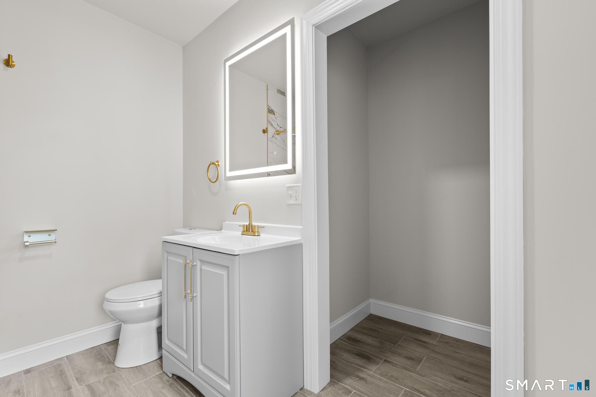 18 Baltic Road Norwich, CT 06360 - Photo 8 of 37