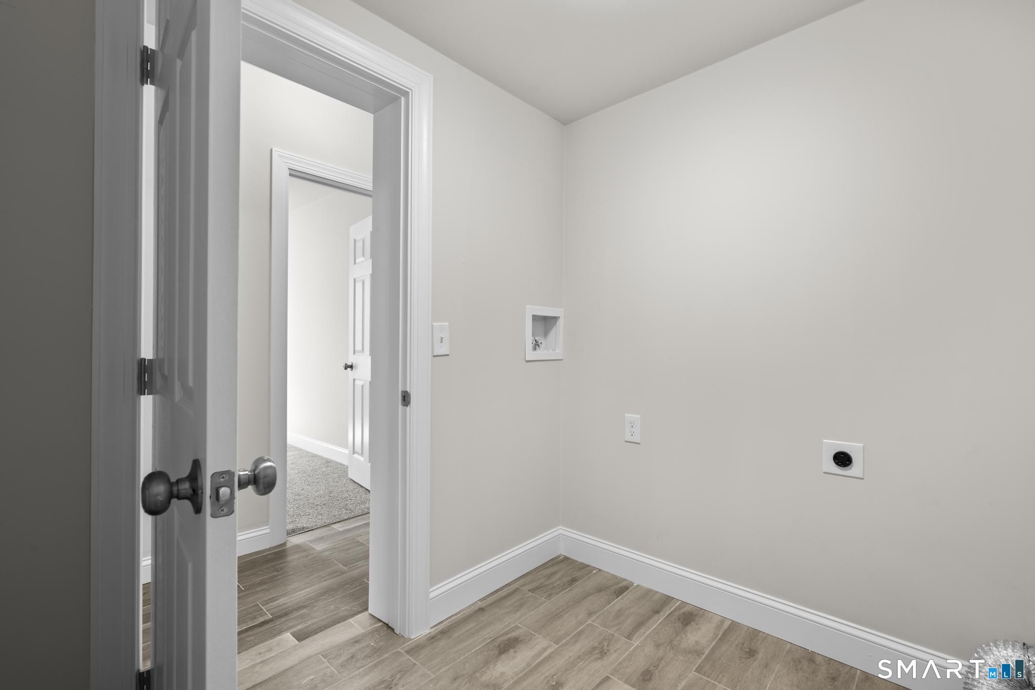 18 Baltic Road Norwich, CT 06360 - Photo 10 of 37