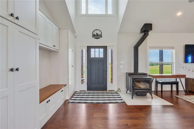 a view of livingroom with furniture and wooden floor
