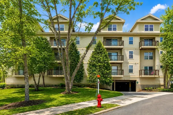 $214,000 | 223 Hildred Drive, Burlington, VT 05401