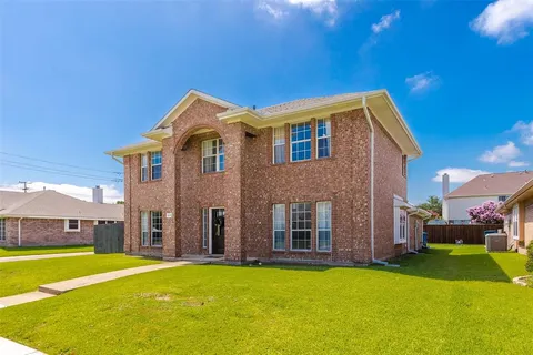 $449,900 | 8618 Coventry Drive, Rowlett, TX 75089