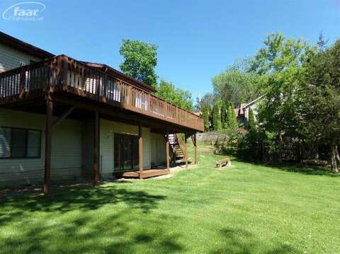 2099 North Long Lake Road Fenton, MI 48430 - Photo 21 of 29 20401884-20.JPG