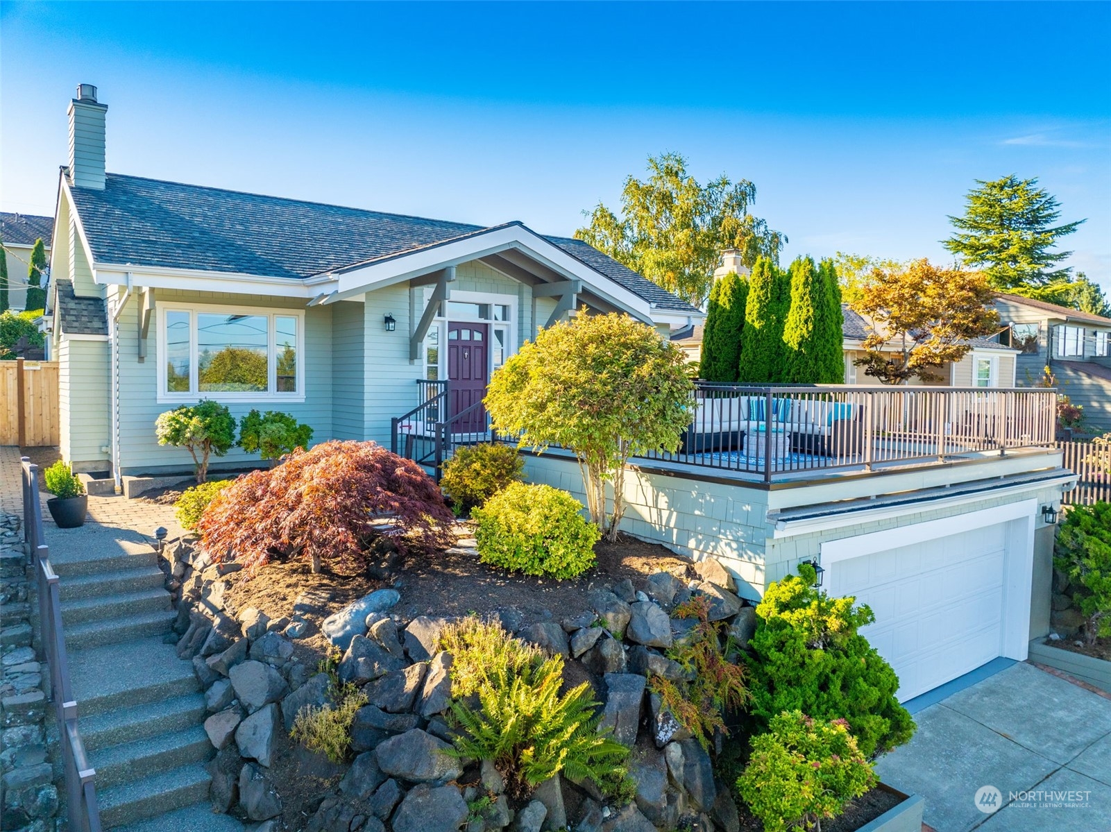 3435 37th Avenue West, Seattle, WA 98199 Compass