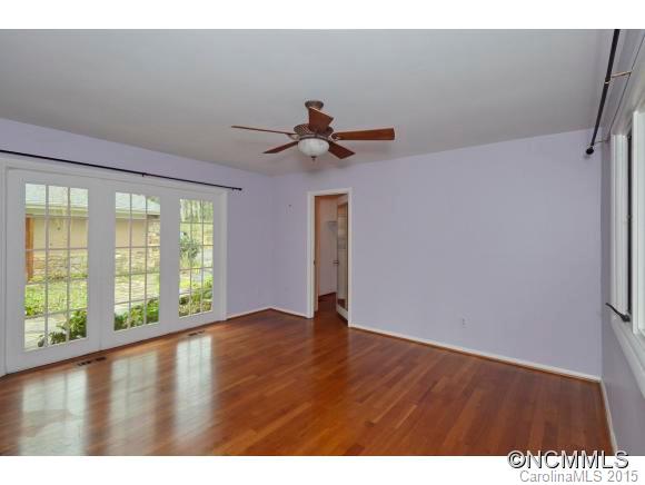 327 Vanderbilt Road Asheville, NC 28803 - Photo 16 of 24 Gallery Image 16