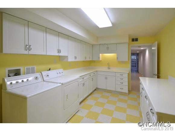 327 Vanderbilt Road Asheville, NC 28803 - Photo 22 of 24 Gallery Image 22