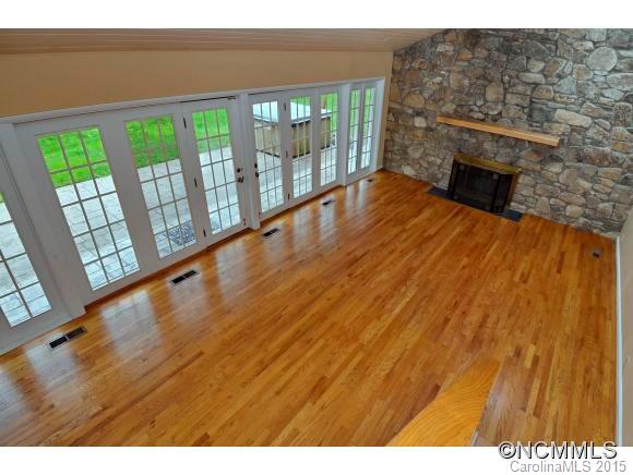 327 Vanderbilt Road Asheville, NC 28803 - Photo 6 of 24 Gallery Image 6