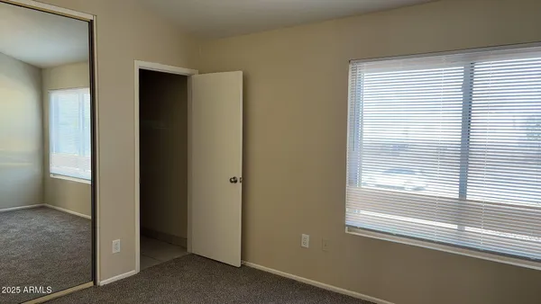 $1,800 | 2415 West Greenway Road, Unit 3, Phoenix, AZ 85023