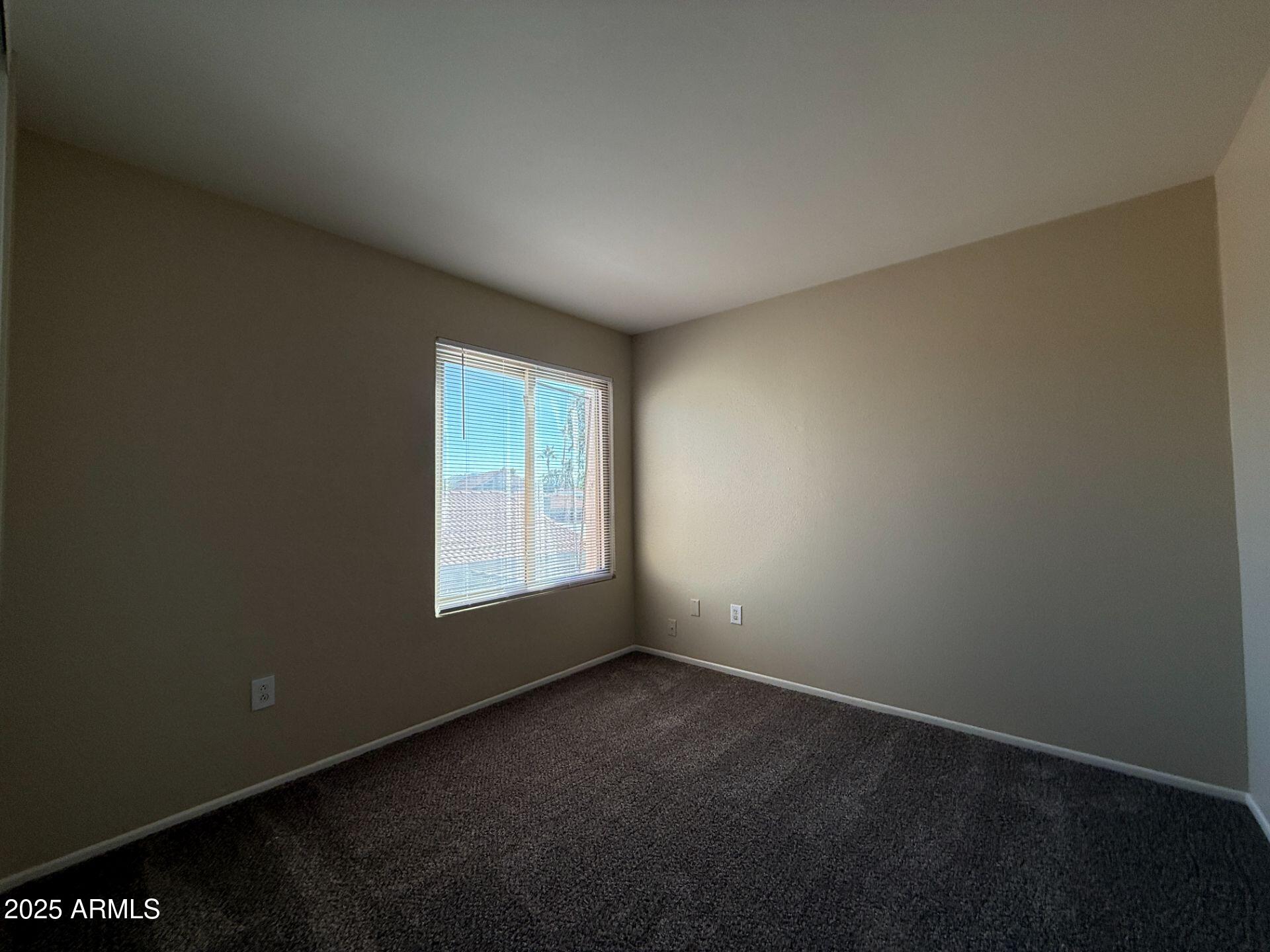 2415 West Greenway Road, Unit 3 Phoenix, AZ 85023 - Photo 18 of 36 IMG_0560