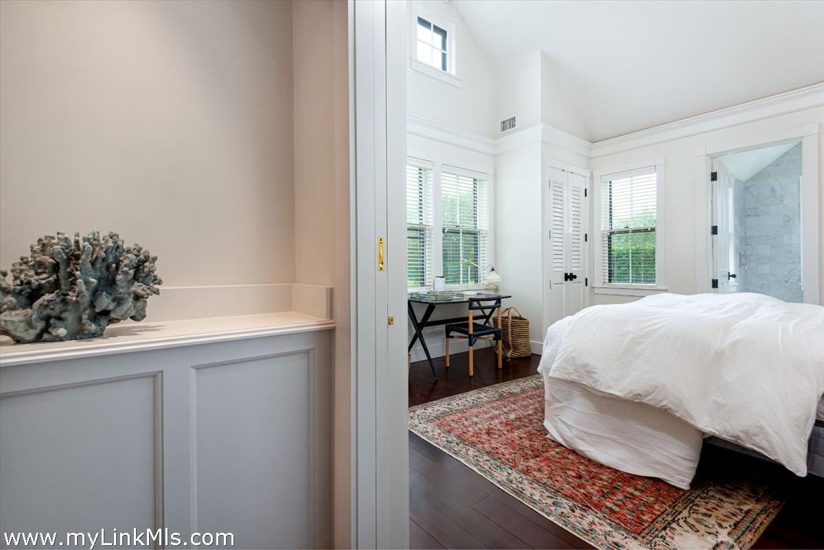105 Low Beach Road Nantucket, MA 02554 - Photo 17 of 45