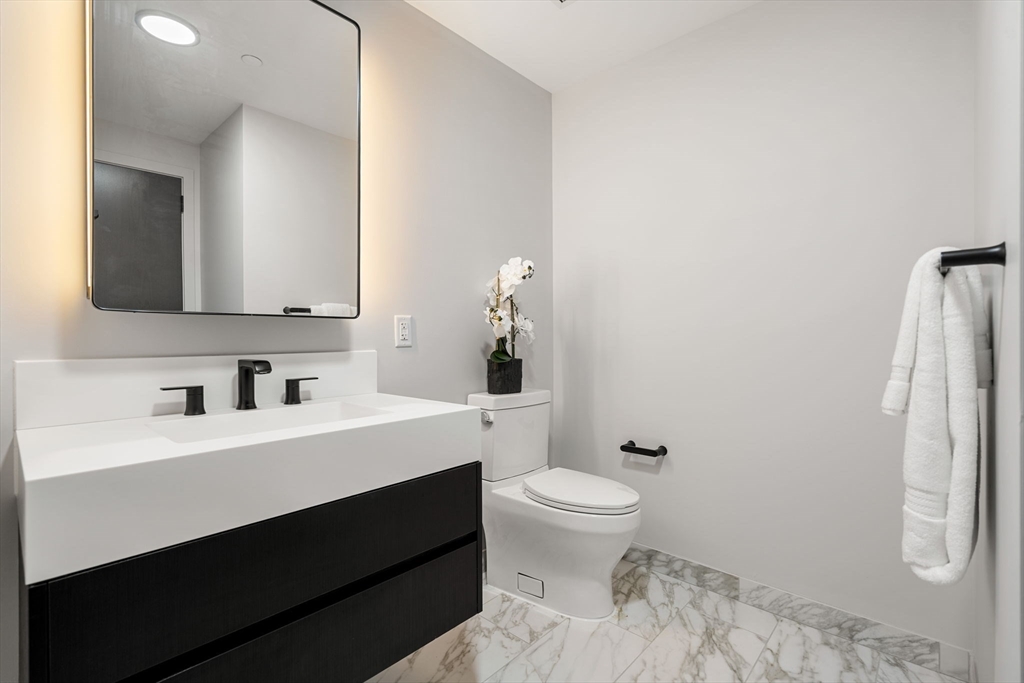 55 Lagrange Street, Unit 1805 Boston, MA 02116 - Photo 18 of 31