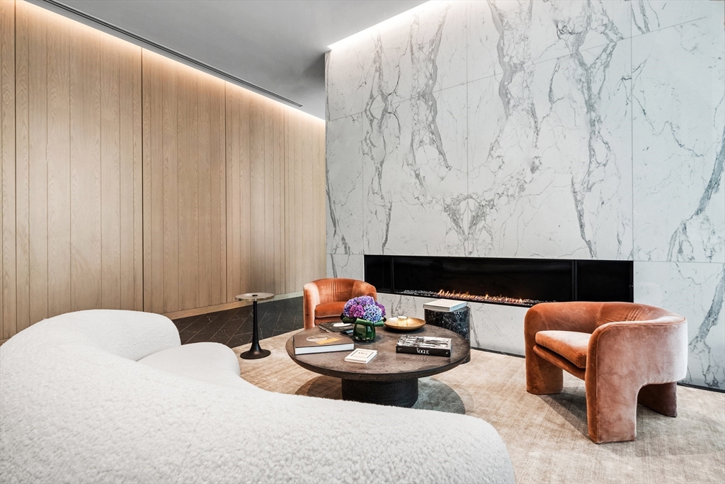 55 Lagrange Street, Unit 1805 Boston, MA 02116 - Photo 27 of 31