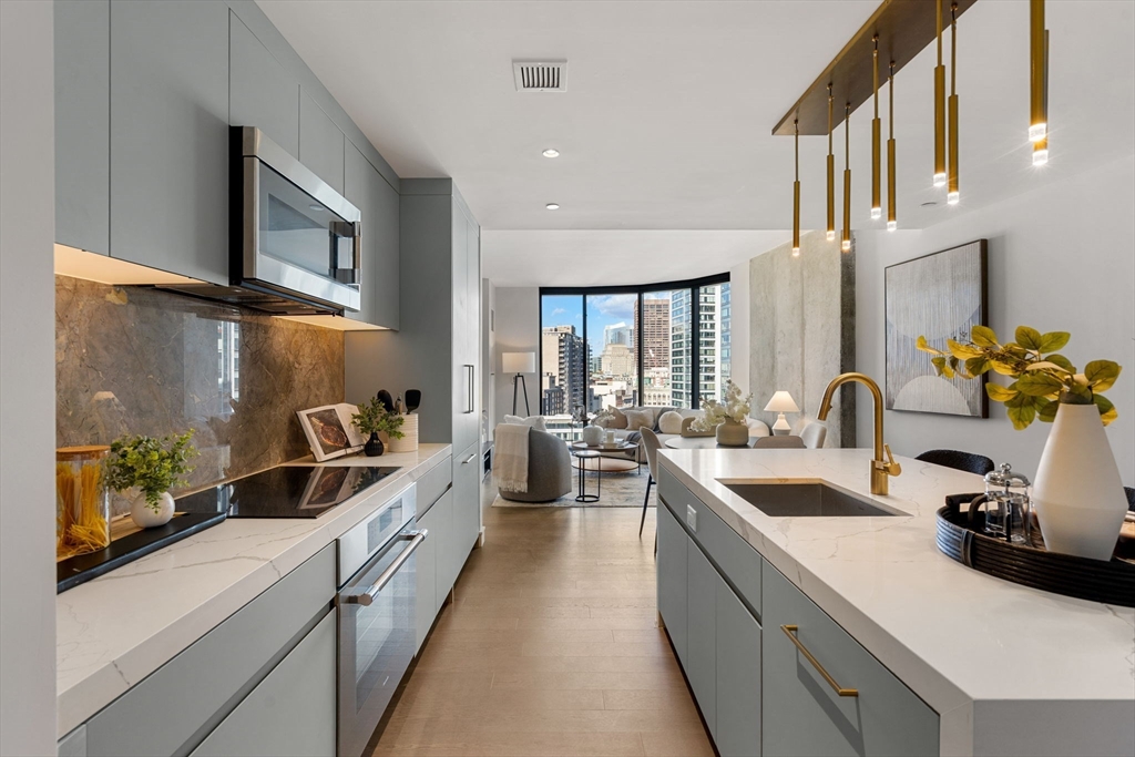 55 Lagrange Street, Unit 1805 Boston, MA 02116 - Photo 4 of 31