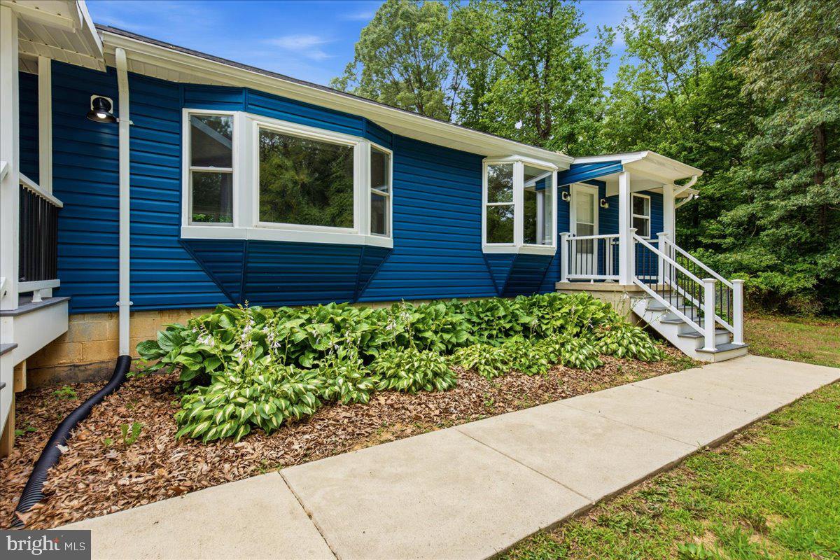 2175 Ponds Wood Road Huntingtown, MD 20639 - Photo 45 of 76 Bay window and separate entrance for in-law apt