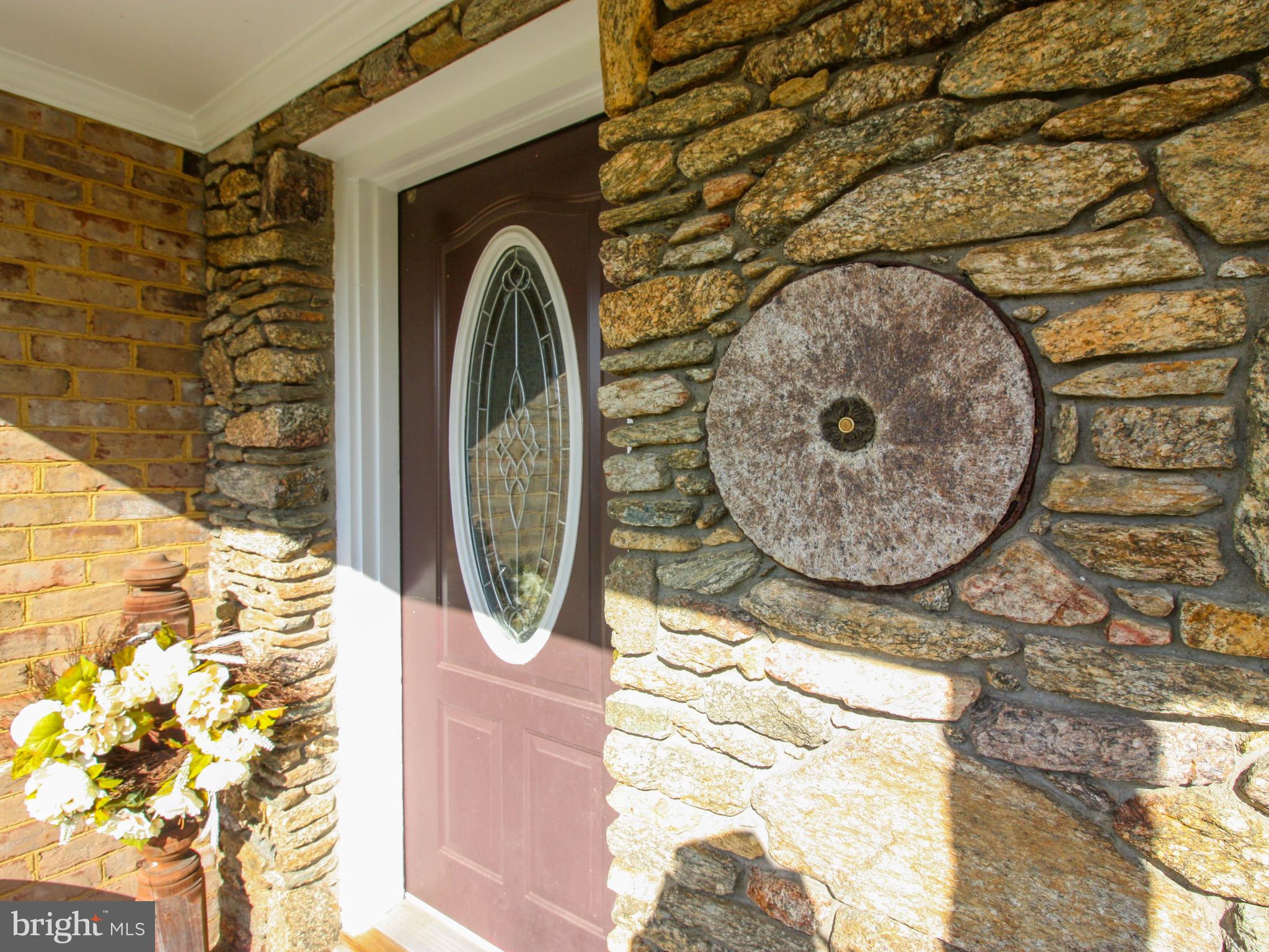 4805 Fiery Run Road Hume, VA 22639 - Photo 4 of 29 Gallery Image 4