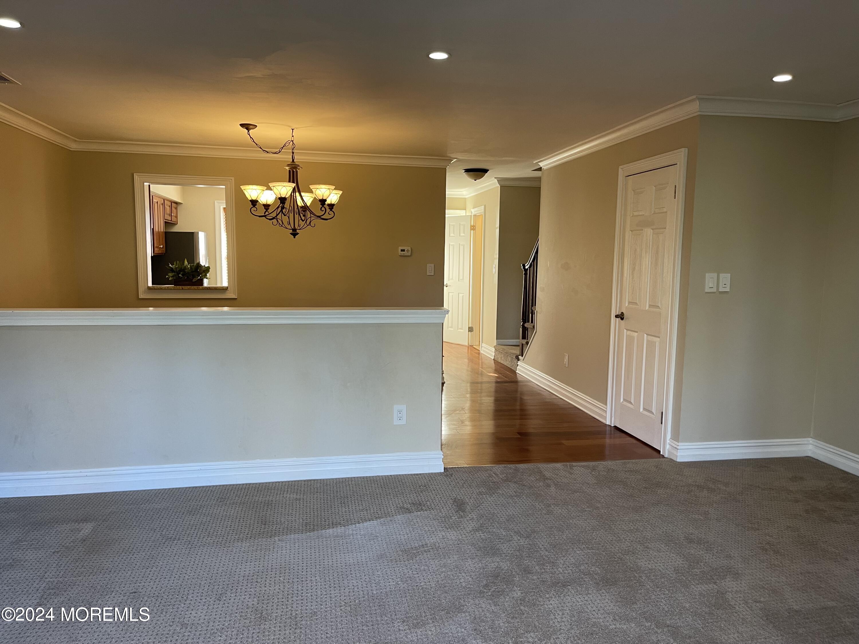 173 Edinburgh Court Matawan, NJ 07747 - Photo 11 of 22 T09QHUbSRCyP%jsfSEyk9Q