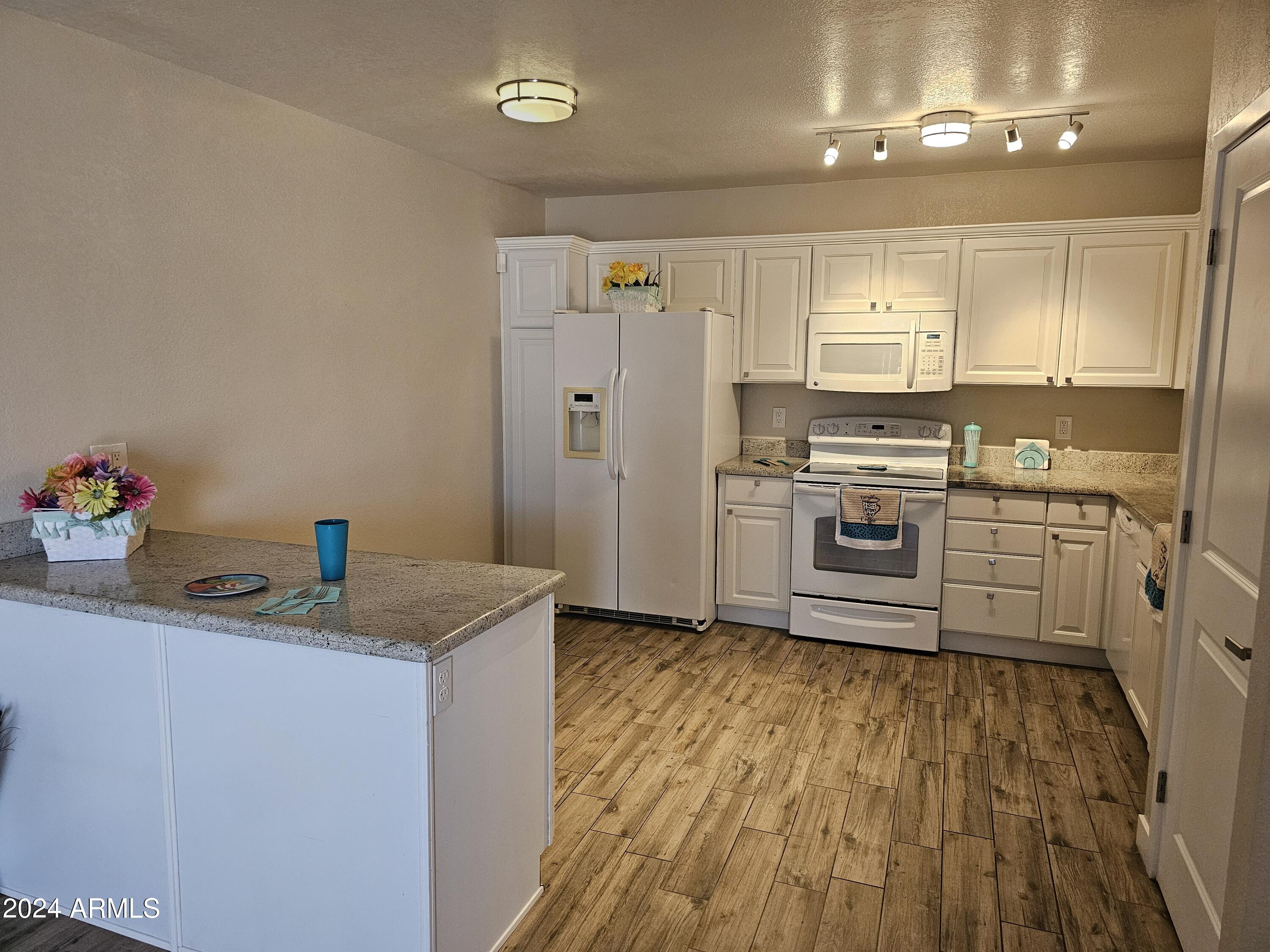830 South Dobson Road, Unit 25 Mesa, AZ 85202 - Photo 1 of 37 left k