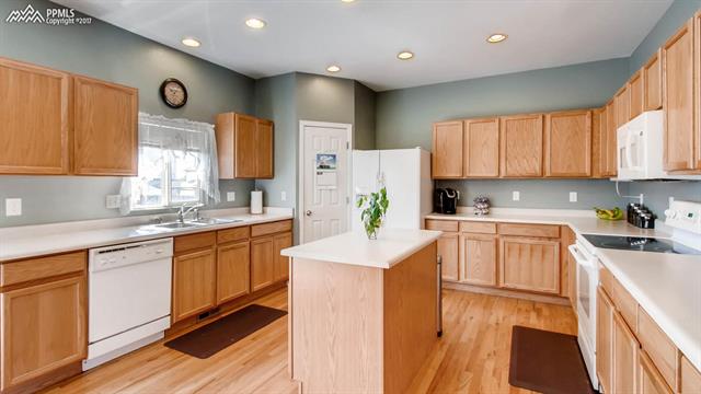 9381 Bethpage Road Peyton, CO 80831 - Photo 6 of 20 Gallery Image 6