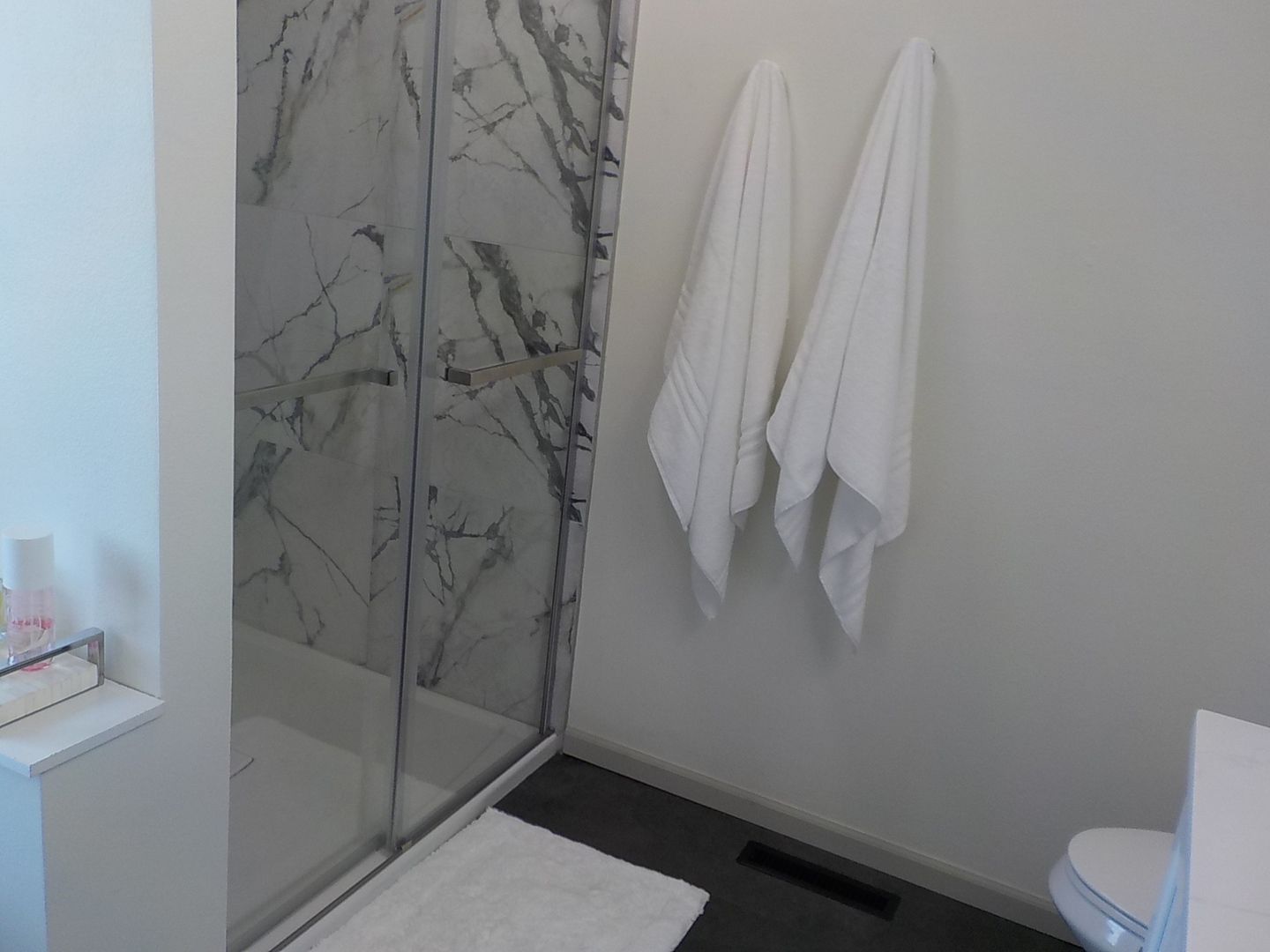 4412 Ridgeview Lane Byron, IL 61010 - Photo 27 of 35 a bathroom with a shower toilet and sink