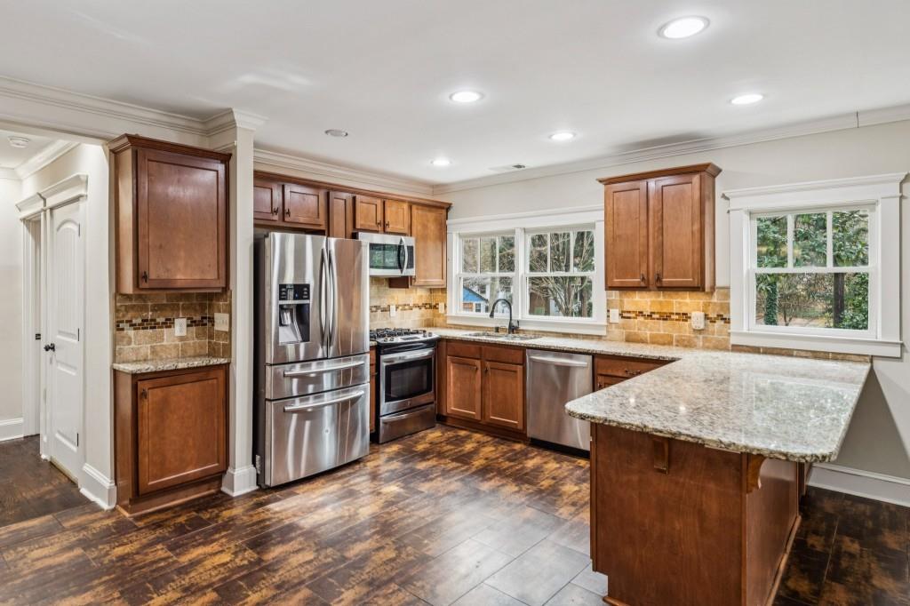 1597 Frazier Road Decatur, GA 30033 - Photo 3 of 47