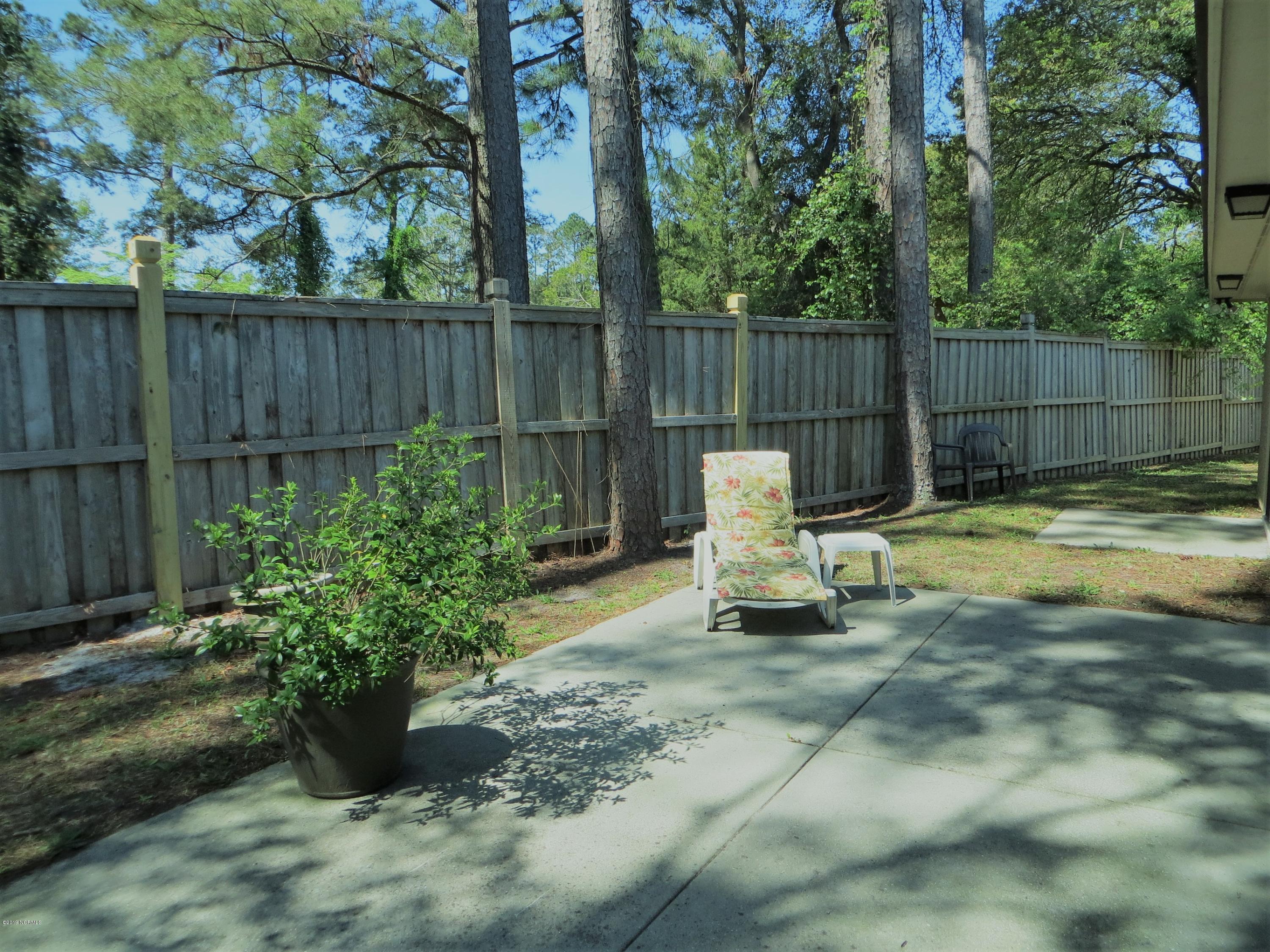 7401 Ridgeview Place Wilmington, NC 28411 - Photo 5 of 19 IMG_1855