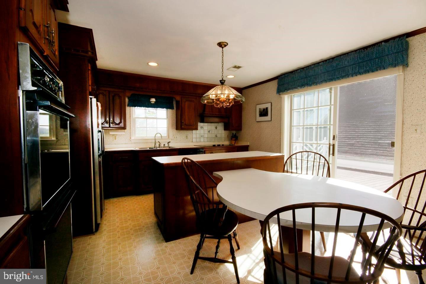 42873 Lucketts Road Leesburg, VA 20176 - Photo 103 of 122