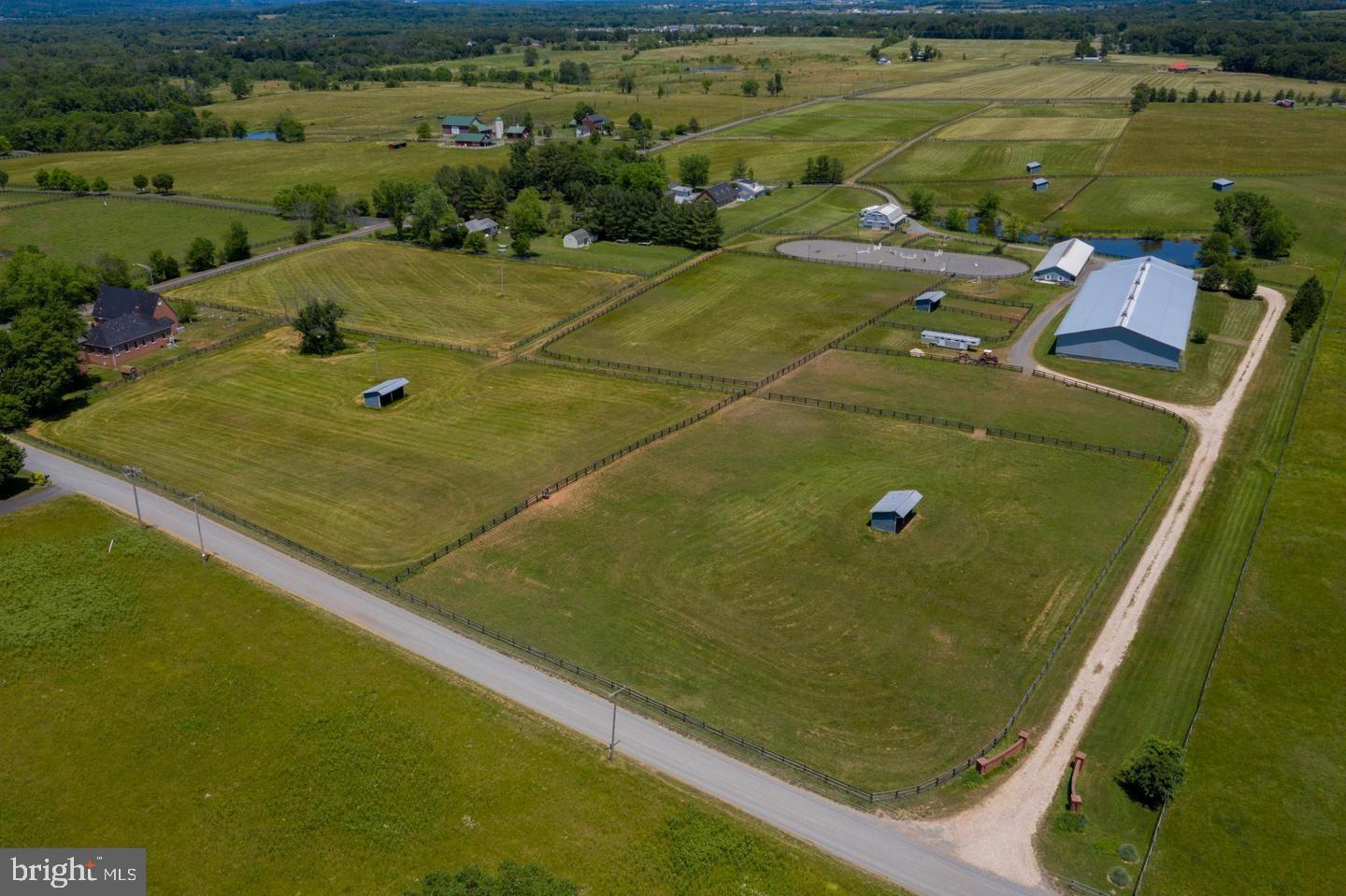 42873 Lucketts Road Leesburg, VA 20176 - Photo 20 of 122