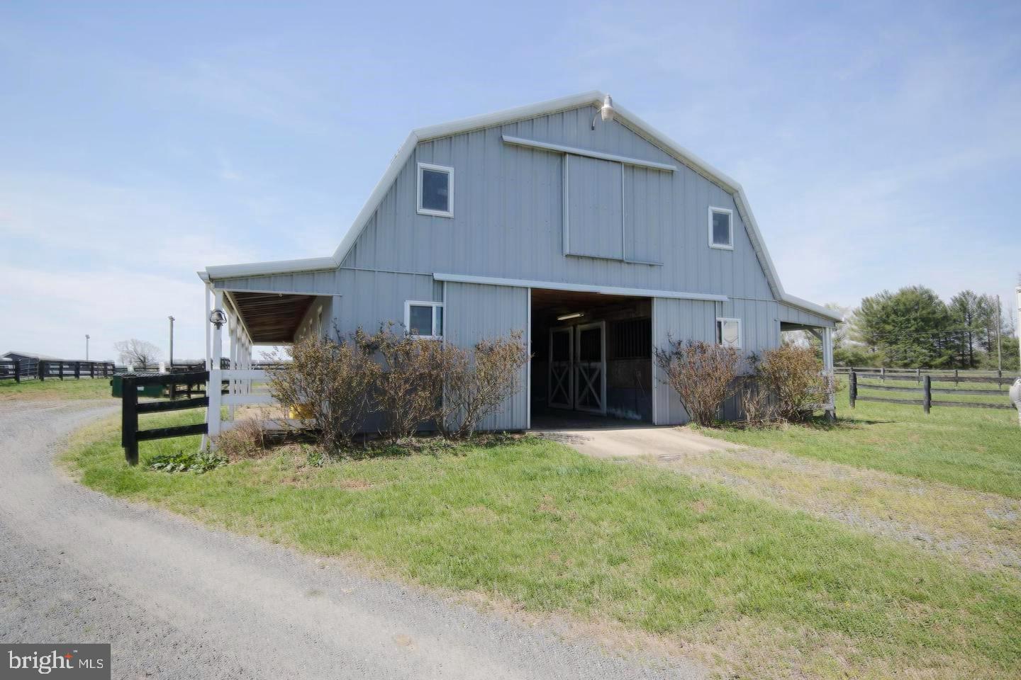 42873 Lucketts Road Leesburg, VA 20176 - Photo 23 of 122