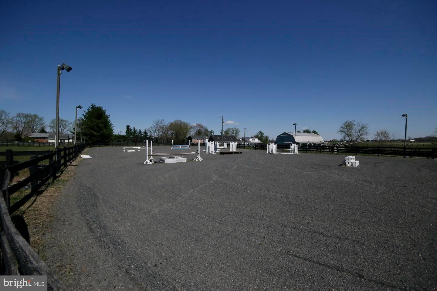 42873 Lucketts Road Leesburg, VA 20176 - Photo 25 of 122