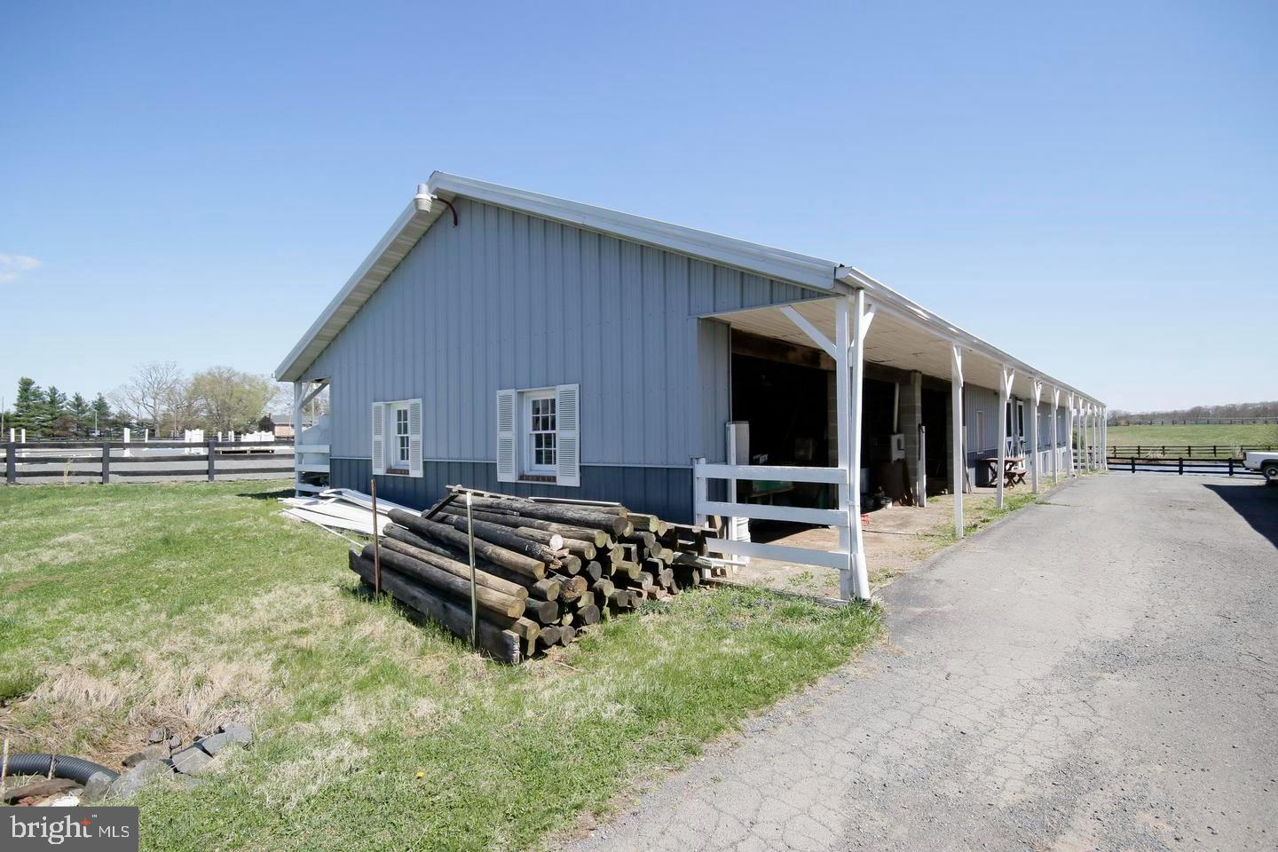 42873 Lucketts Road Leesburg, VA 20176 - Photo 27 of 122