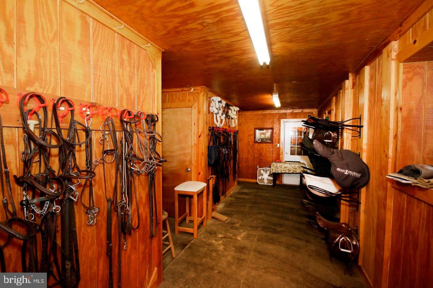 42873 Lucketts Road Leesburg, VA 20176 - Photo 34 of 122