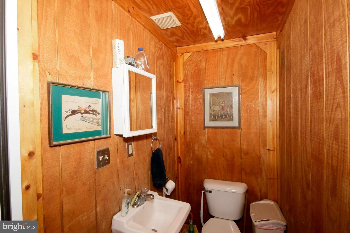 42873 Lucketts Road Leesburg, VA 20176 - Photo 36 of 122