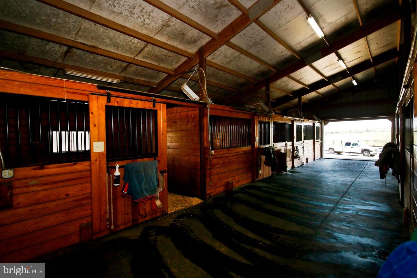 42873 Lucketts Road Leesburg, VA 20176 - Photo 37 of 122