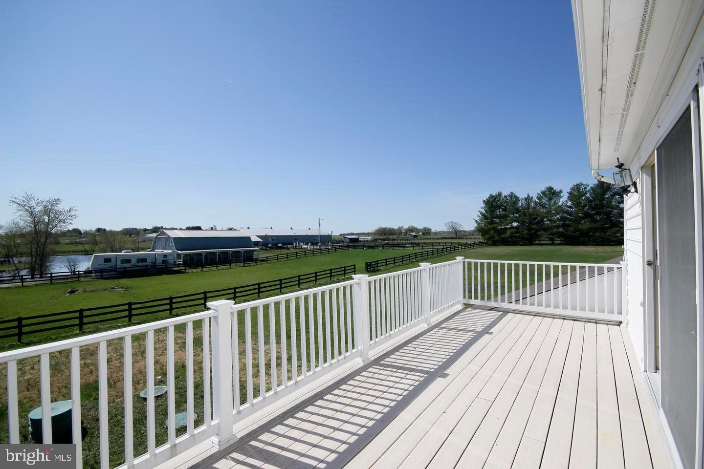 42873 Lucketts Road Leesburg, VA 20176 - Photo 44 of 122