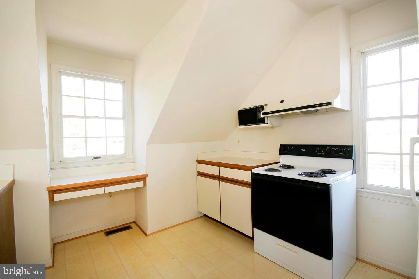 42873 Lucketts Road Leesburg, VA 20176 - Photo 49 of 122