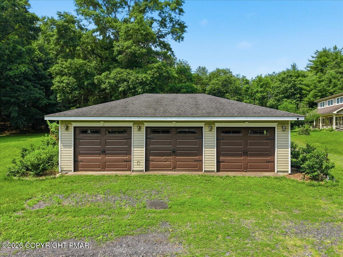 787 Polk Valley Road Stroudsburg, PA 18360 - Photo 95 of 99 3 Car Garage