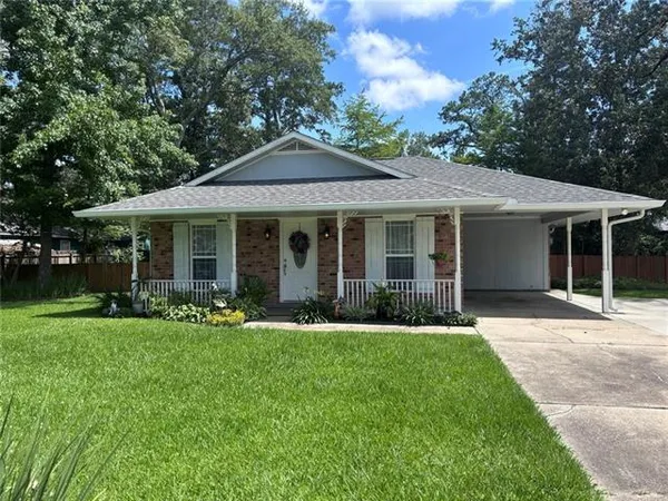 $204,900 | 297 South Street, Ponchatoula, LA 70454