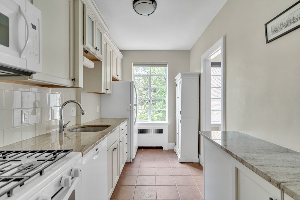 46 Chiswick Road, Unit 8 Boston, MA 02135 - Photo 11 of 27 Gallery Image 11