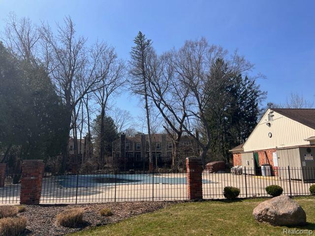 1102 Kings Cove Drive Rochester Hills, MI 48306 - Photo 30 of 31