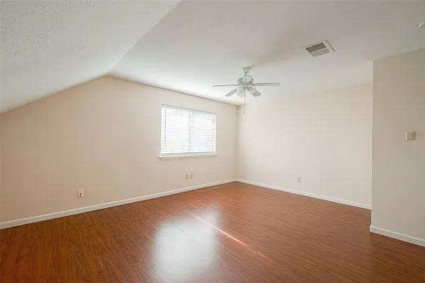 $2,400 | 703 Turtle Creek Drive, Missouri City, TX 77489