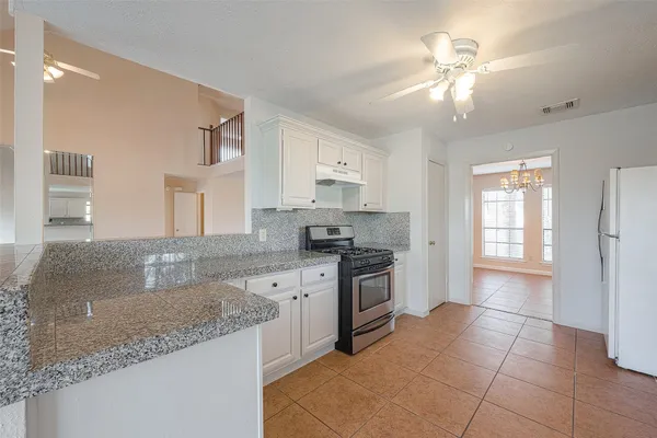 $2,400 | 703 Turtle Creek Drive, Missouri City, TX 77489